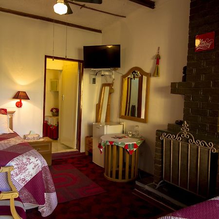 Dakalo Bed And Breakfast Soweto Ngoại thất bức ảnh