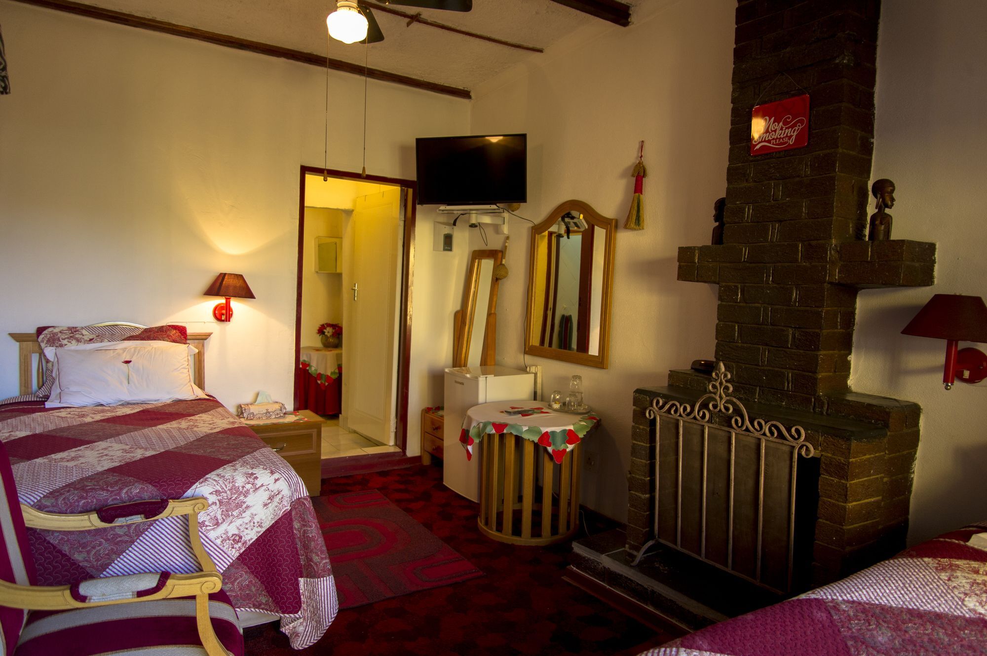 Dakalo Bed And Breakfast Soweto Ngoại thất bức ảnh